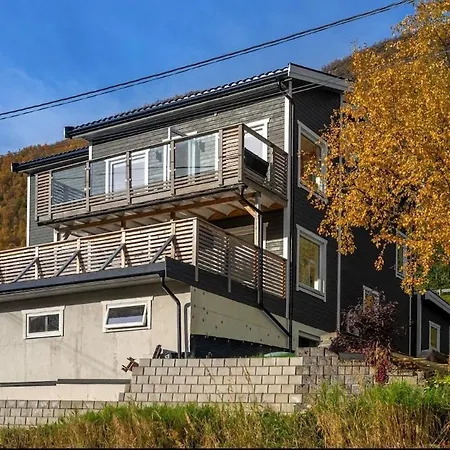 Cozy Northern Norwegian Base Only 15-20 Min From Apartamento *